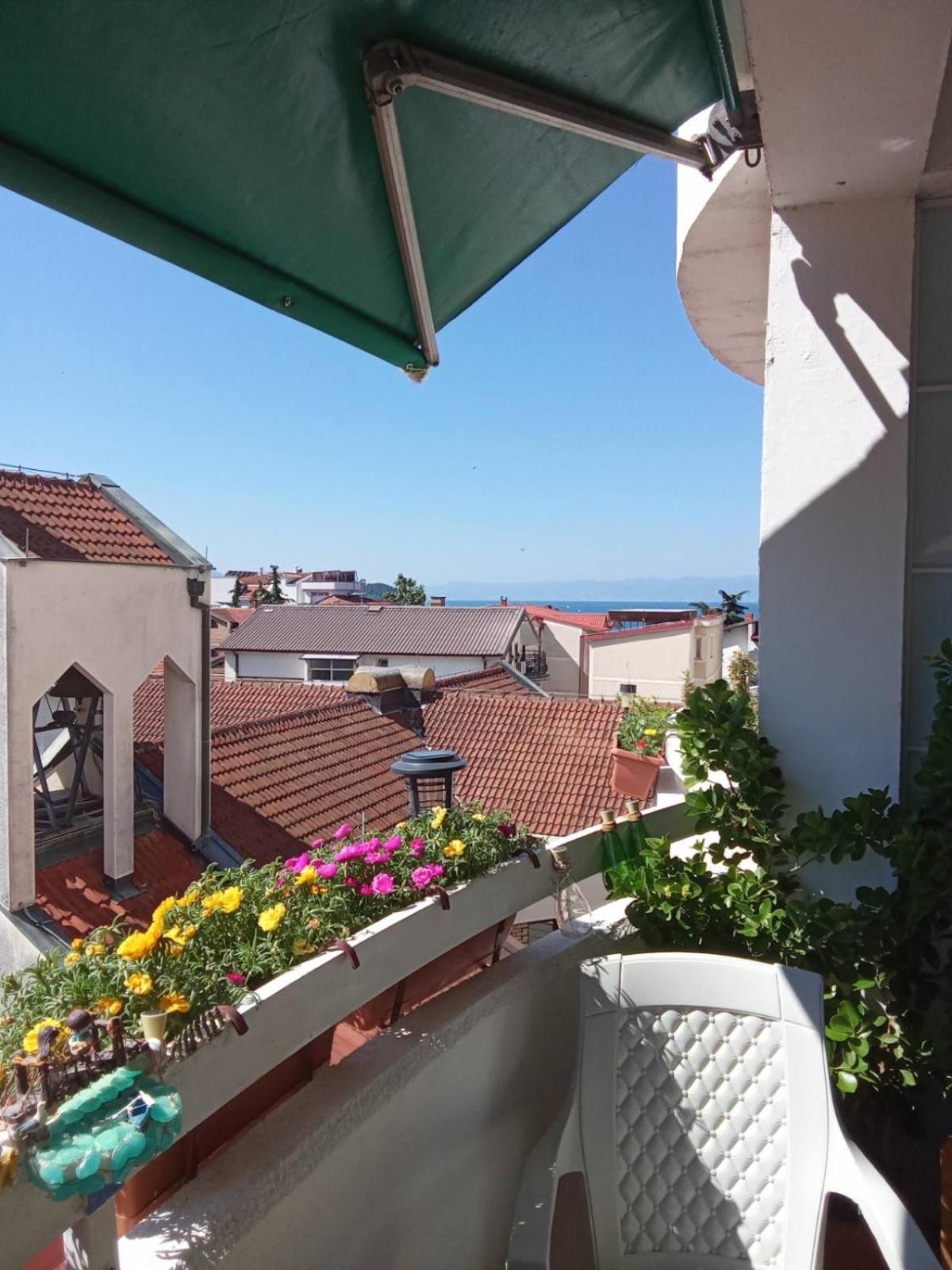Central Lakeside Apartment أوهغيد المظهر الخارجي الصورة